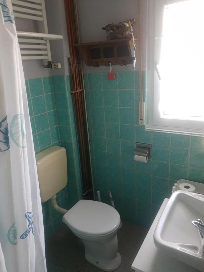 Gartenzimmer Mit Strassenbahn Zu Dom Und Messe Colónia Exterior foto