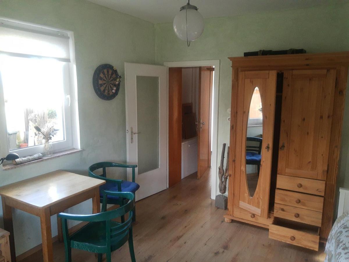 Gartenzimmer Mit Strassenbahn Zu Dom Und Messe Colónia Exterior foto